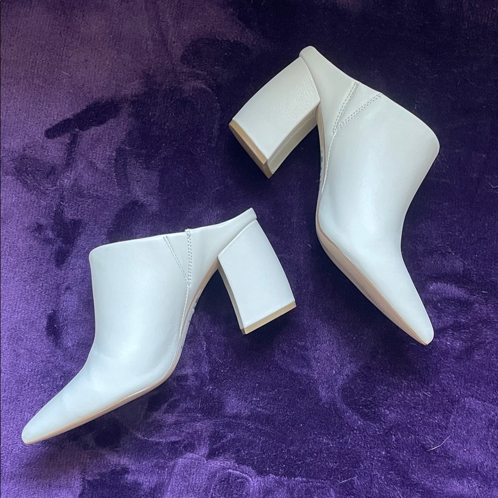New Steve Madden White Women's Mules Sz 9 - Picture 2 of 7